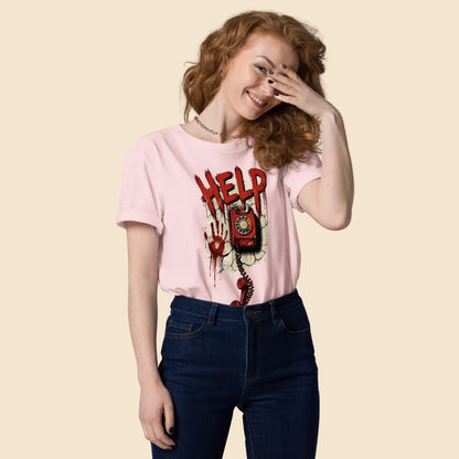 Chica vistiendo camiseta rosa con gráfico vintage HELP en algodón sostenible
