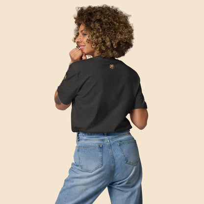 Corte medio y ajuste de camiseta unisex sostenible Melian Vintage
