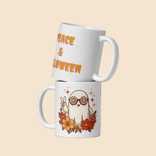 Taza blanca con diseño vintage de fantasma con gafas de flores, flores otoñales y mensaje Peace & Halloween